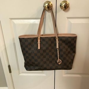Michael Kors Jet Set Tote